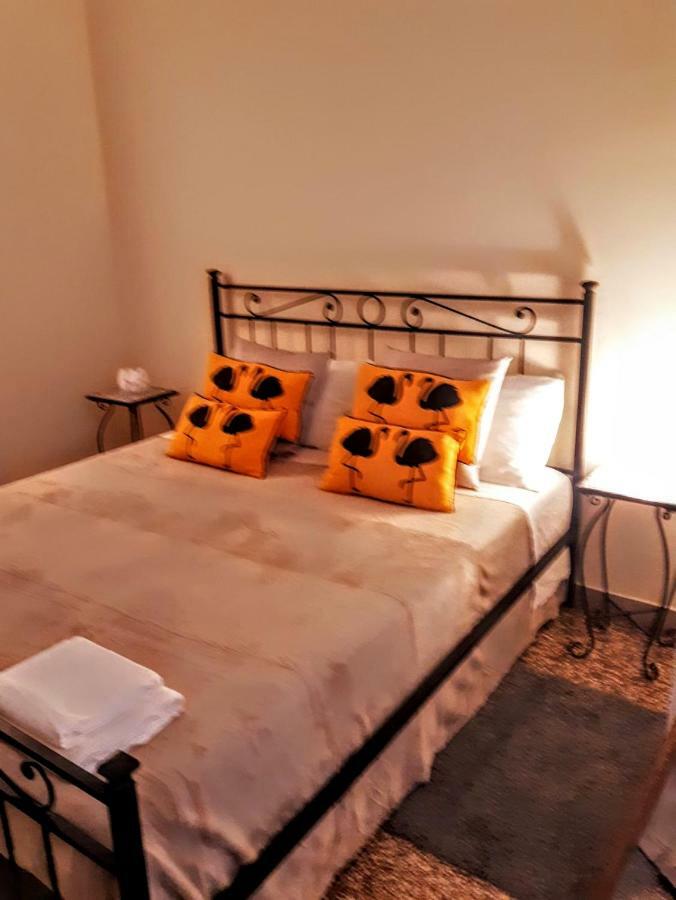 Sonny House Re Di Affittacamere Quarto em Acomodações Particulares *