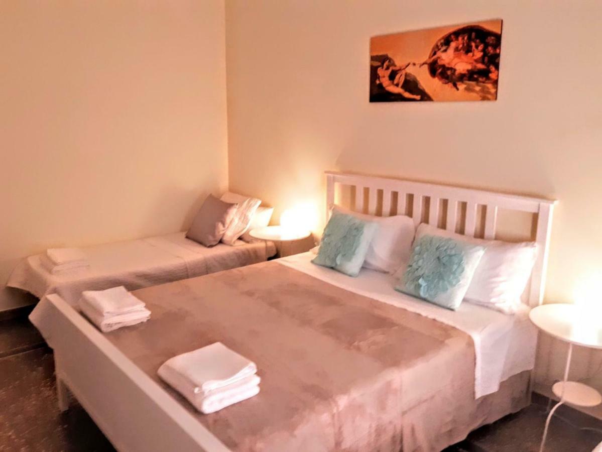 Quarto em Acomodações Particulares Sonny House Re Di Affittacamere *
